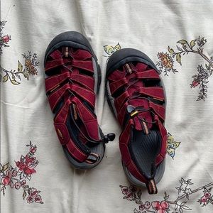 Keen water proof hiking